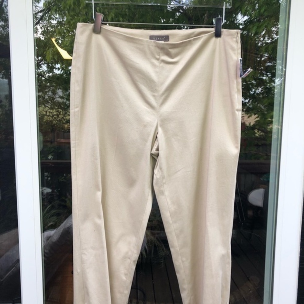 ⭐️⭐️⭐️⭐️⭐️Kenar Khaki Pants New With tag